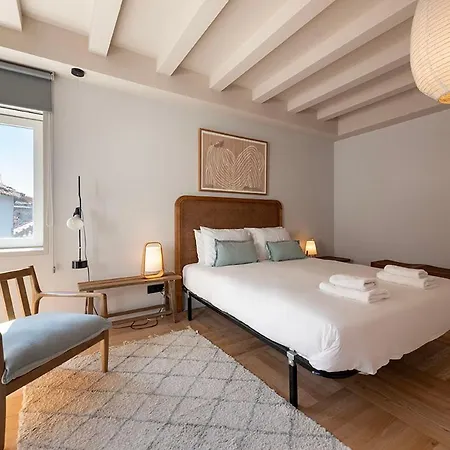 Prime Riverside Duplex Apartment